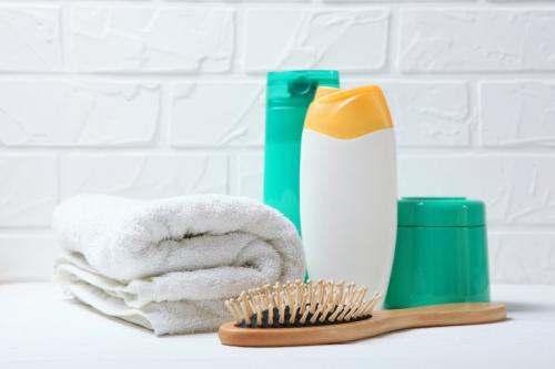 Какие ингредиенты чаще всего используются в составе безсульфатных шампуней. Что такое бессульфатный шампунь?