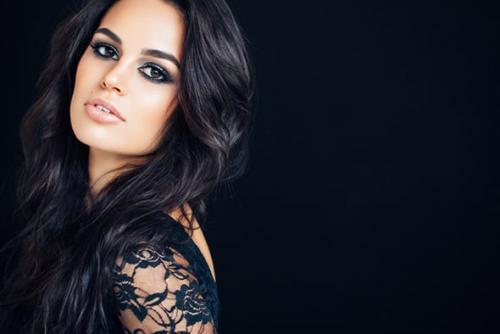 Какие оттенки краски наиболее подходят для Эстель с карими глазами. Правила подбора цвета волос для кареглазых