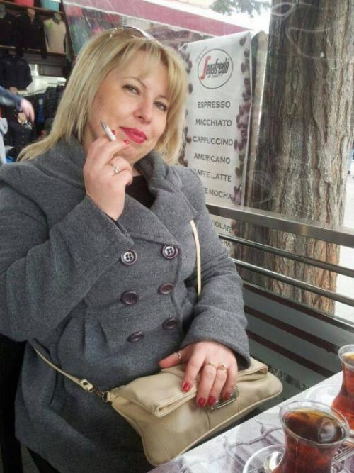 Краски для волос: Капус или Эстель 03