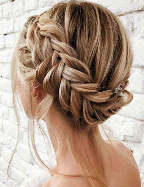 Стильная косичка по кругу: красивая причёска для девочек 07