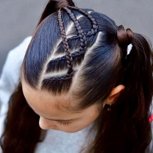 Детские простые прически для девочек 2022. Простые прически в школу 34