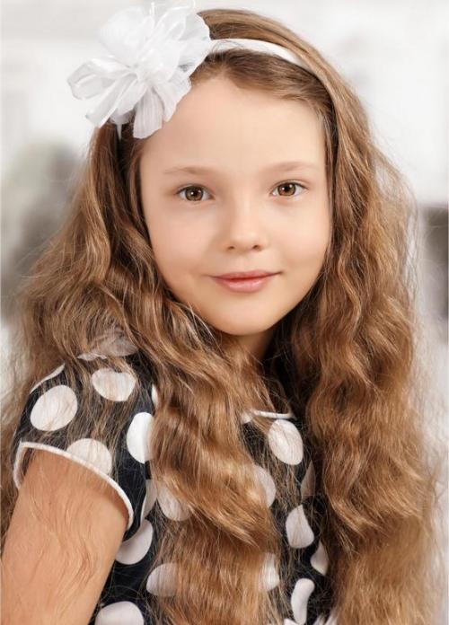 Детские простые прически для девочек 2022. Простые прически в школу 26