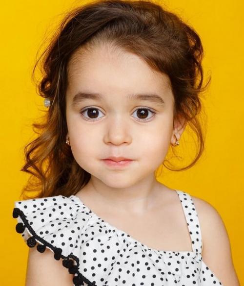 Детские простые прически для девочек 2022. Простые прически в школу 33