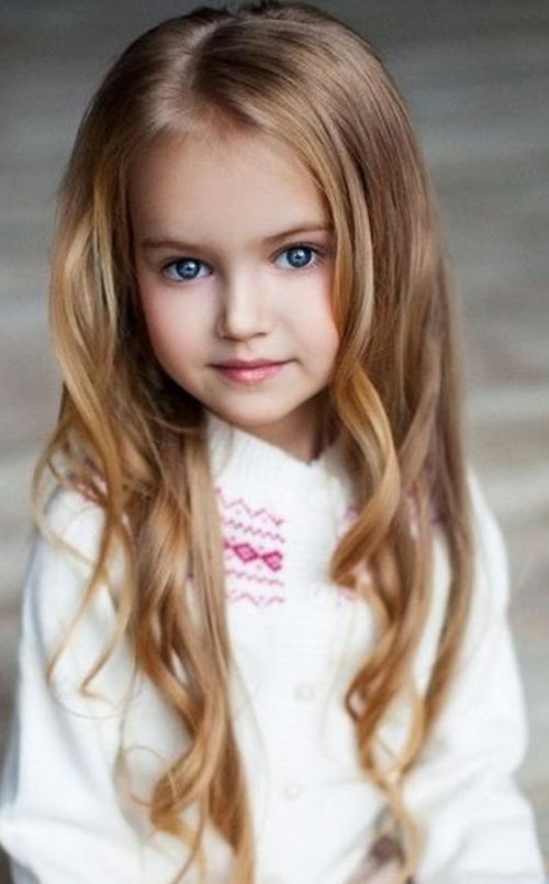Детские простые прически для девочек 2022. Простые прически в школу 35