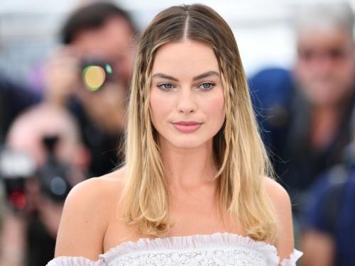 Как заплести две косички по бокам девочке 16