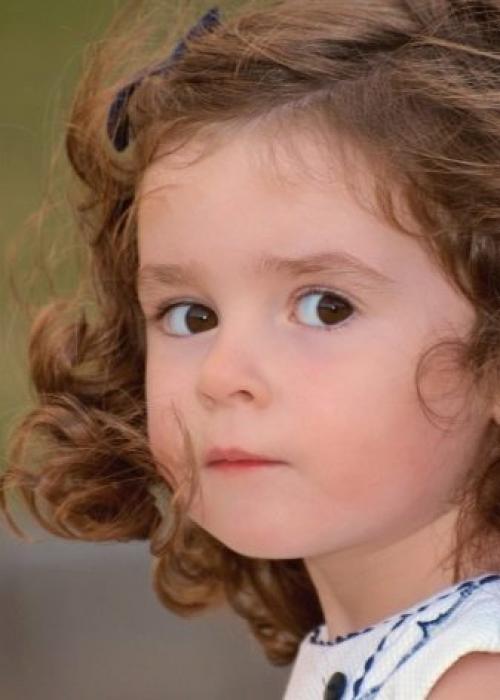 Выбор прически в школу девочке с короткими волосами. Виды красивых причесок для младших школьниц 21 Выбор прически в школу девочке с короткими волосами. Виды красивых причесок для младших школьниц 21