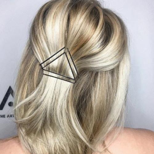 Прически в школу на короткие волосы за 5 минут. Прически для подростков в школу на короткие волосы самой себе с пошаговыми фото