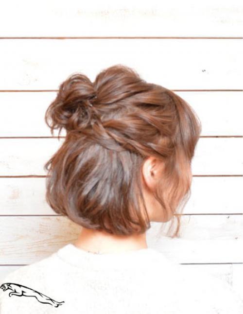 Прически в школу на короткие волосы за 5 минут. Прически для подростков в школу на короткие волосы самой себе с пошаговыми фото