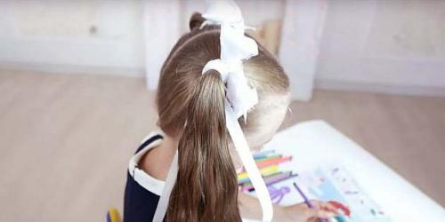 Причёски на Бок для 1 Сентября: Легко и Элегантно 07 Причёски на Бок для 1 Сентября: Легко и Элегантно 07