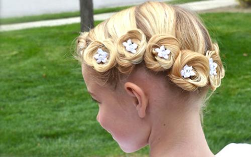 Прически на 1 сентября с лентами. Прически для девочек на 1 сентября — с бантами, лентами. Фото + Видео