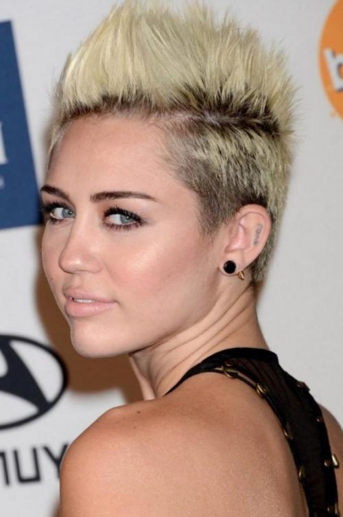 Модные стрижки для подростков девушек 2020. Молодежные женские стрижки 2022 – модные тенденции