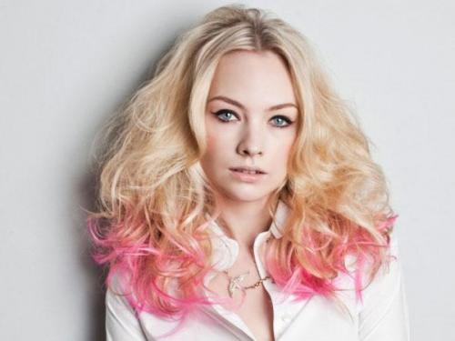 Как создать идеальные розовые пряди на русых волосах: советы и рекомендации 32 Как создать идеальные розовые пряди на русых волосах: советы и рекомендации 32