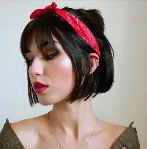 Тенденции коротких женских стрижек 2024: что выбрать для обновленного образа 17 Тенденции коротких женских стрижек 2024: что выбрать для обновленного образа 17