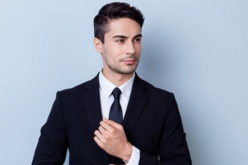 Челка на бок мужская короткая. 4 варианта мужских стрижек с зачесом набок