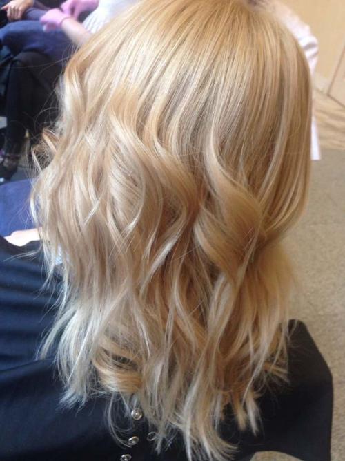 Блондирование волос в домашних условиях: пошаговая инструкция 03 Блондирование волос в домашних условиях: пошаговая инструкция 03