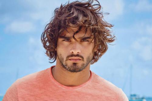 Мужская стрижка с короткими висками и длинными волосами. (+90 фото) Мужские стрижки и прически на длинные волосы фото