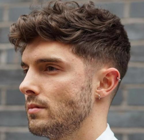 Лучшие мужские стрижки в 2022 году. Классические варианты мужских стрижек на длинные волосы 38 Лучшие мужские стрижки в 2022 году. Классические варианты мужских стрижек на длинные волосы 38