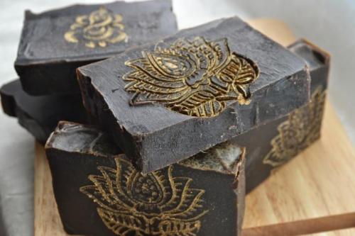 Как дегтярное мыло помогает при псориазе. Поможет ли дегтярное мыло от псориаза