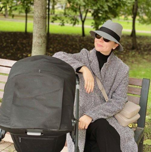 Евгений петросян на юбилей поделился фото с сыном ваганом! 03