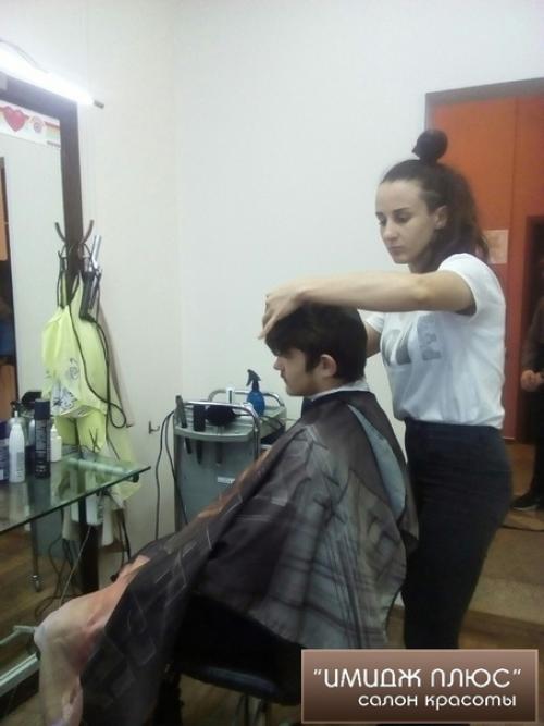 Доброе дело!  Теперь ребятишки из детского дома с модными стрижками ходят. 02