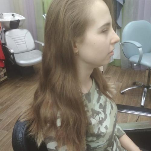 Чтобы кто не говорил, что девушка красивее с роскошными длинными локонами, модная короткая стрижка это мнение ломает. 06