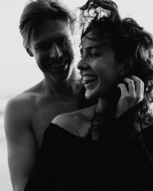 Никиту Ефремова сняли на Бали в объятиях 26-летней актрисы сериала Разочарованные. 02