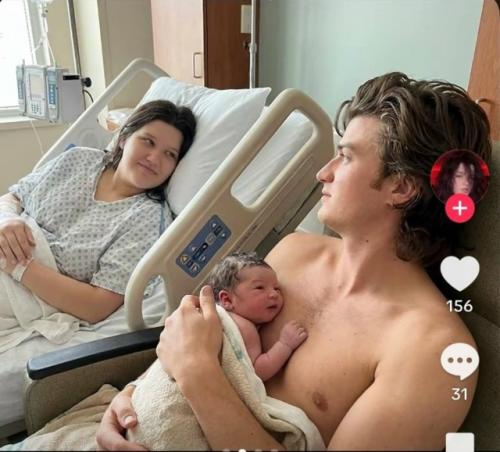 Одержимая фанатка у звезды Очень Странных дел джо кири появилась. 05