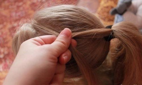 Очень красивая прическа для девочки? 02