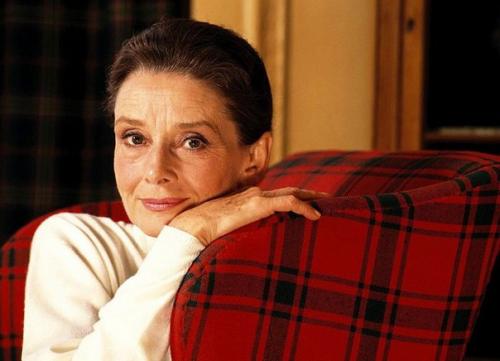 Памяти несравненной одри хепбёрн? 01