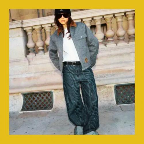 Пока в России нелегко, наши звёзды гуляют по подиумам Парижа. 05