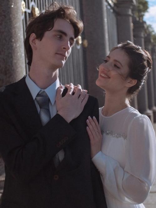 На днях Стася прислала официальные фото со свадьбы - сижу, рассматриваю, вспоминаю. 09