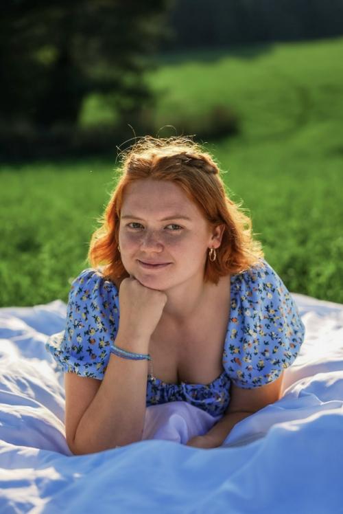 Девочка - лето.  Солнце в веснушках. 01