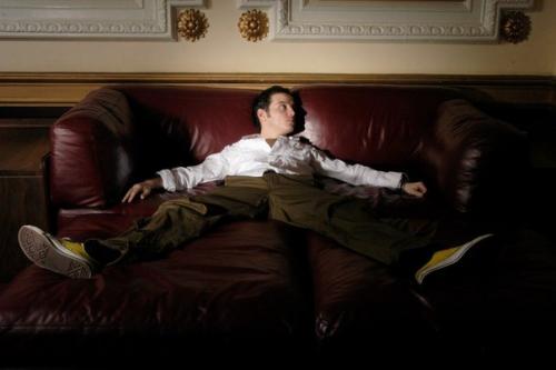 Сегодня, дорогие дамы, у нас в гостях очень интересный воскресный_парнишка! 05