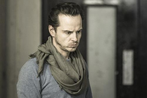 Сегодня, дорогие дамы, у нас в гостях очень интересный воскресный_парнишка! 01