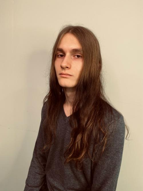 Смена причёски может менять восприятие человека - как на психологическом уровне, так и в восприятии окружающих. 02