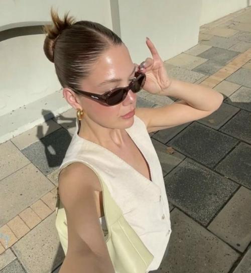 101025: женская прическа, которая становится трендом заграницей. 06