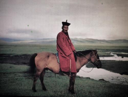 Есть у меня небольшое хобби - рыскать по интернету в поисках архивных фото народов Востока рубежа XIX - XX веков. 08