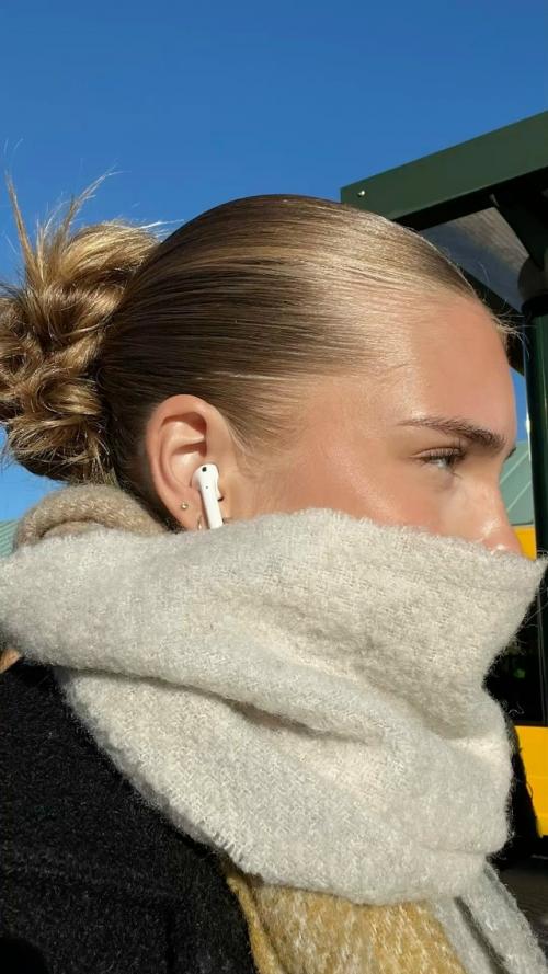 101025: женская прическа, которая становится трендом заграницей. 07