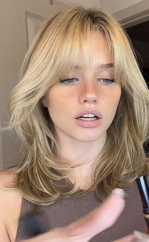 Тренд 2023-2024.  Шегги.  Шегги - небрежная текстурная стрижка, которая с каждым годом становится все популярнее. 02