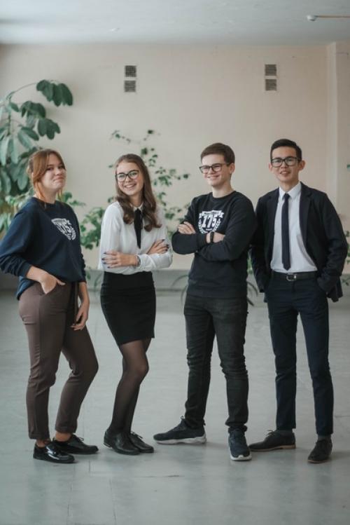 Следующая неделя у нас акции посвящена. 01