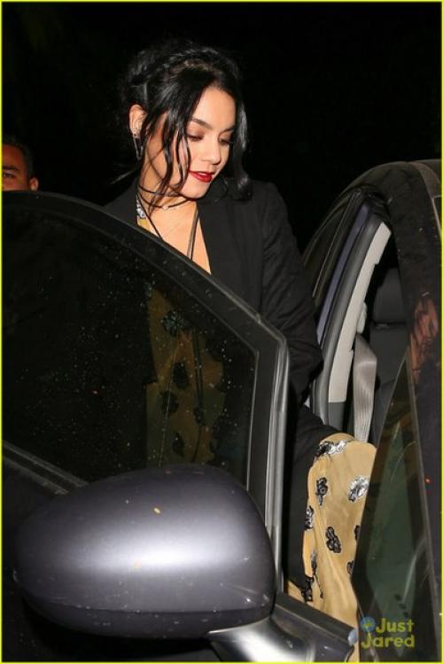 Ванесса фото в инстаграм выложила. 03