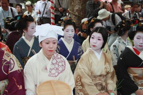 Куси - мацури: с благодарностью к расческе. 02