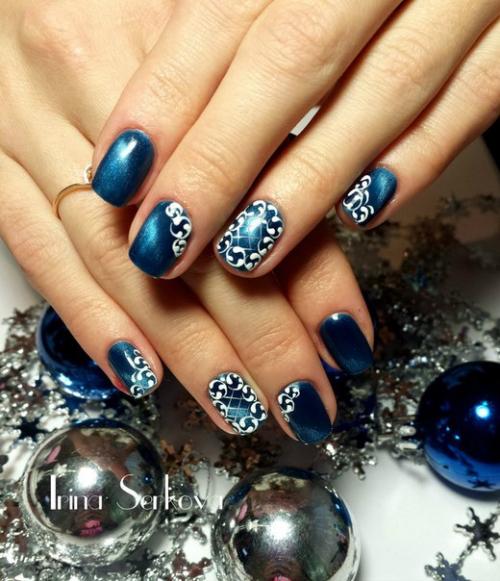 Девочки кто будет делать новогодний маникюр? 04