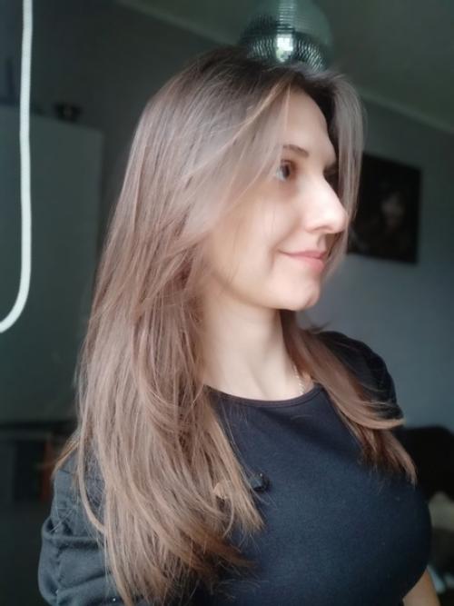 Знаете, бывает такое, встретишь человека и не знаешь как раньше жил без него. 03