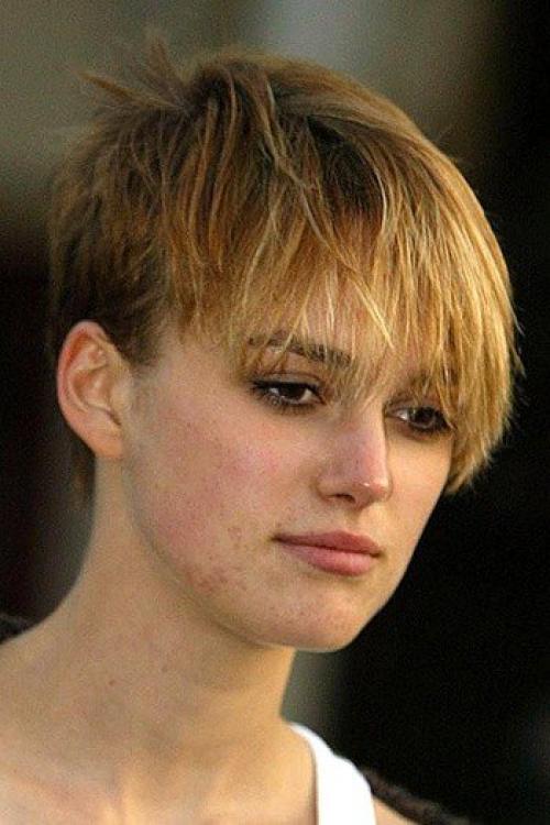 Отрезая длинные волосы, ты словно расставляешь акценты. 01