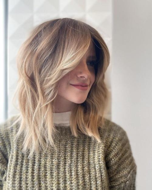 Лишь в том случае, если вы следите за движением модных тенденции, то точно заметили, как текстурные стрижки завоёвывают всё больше сердец! 03