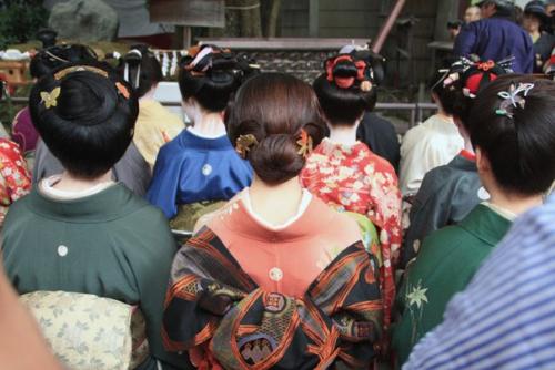 Куси - мацури: с благодарностью к расческе. 07