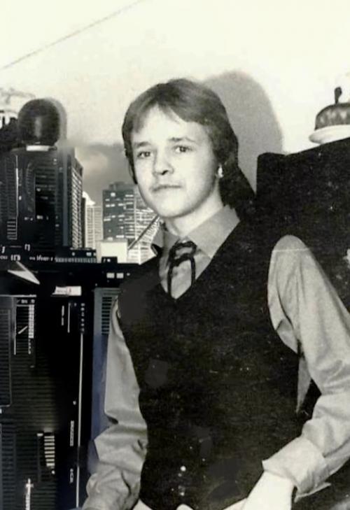 Ух ты, а ему уже 80! 01 Ух ты, а ему уже 80! 01