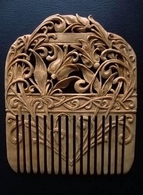 Магия гребня. Кто и когда придумал гребешок, круглую Гребенку, а потом расческу с ручкой, мы уже, наверное, не узнаем. 02