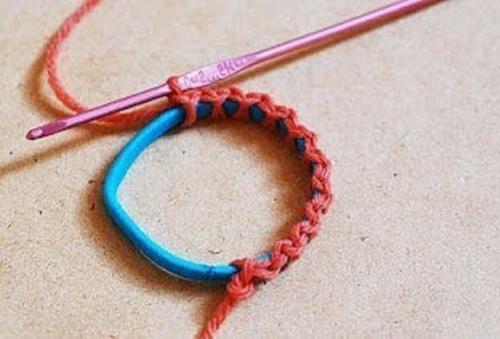 Мы оформляем резинки для волос. 03 Мы оформляем резинки для волос. 03